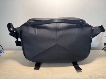 Peak Design Everyday Sling 10L V1 - Černá - 3