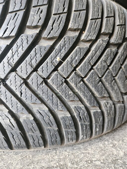 245/40R18 97V XL Weatherproof NOKIAN - 3