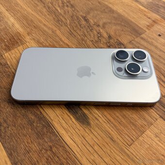 iPhone 15 Pro 256GB natural titan, 12 měsíců záruka - 3