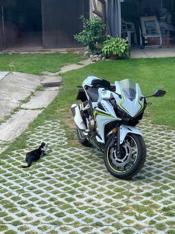 Honda CBR 500RR - 3
