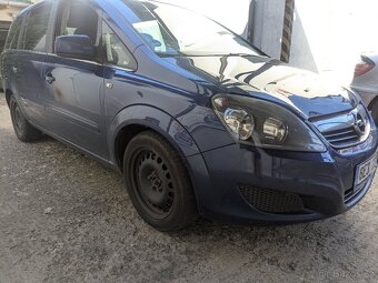 Opel Zafira 1,9 CDTI, 7 míst , automat - 3