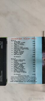 Včelka Mája a Šmoulové.Kazety MC - 3