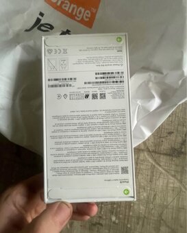 Iphone 16 - 3