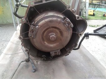 Mercedes 210 disel 2.2.D. - 3