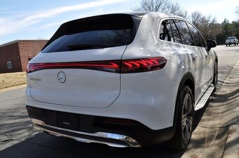 Mercedes-Benz EQS SUV 450+ RWD (2023) - 3