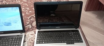 Prodám 2 Notebooky Samsung RV 510 funkční - 3