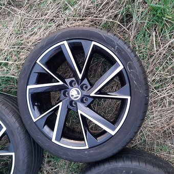Vega Alu kola Škoda Scala Kamiq Monte Carlo pneu 215/45/18 - 3