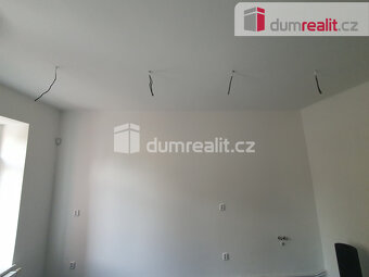 Pronájem, komerční prostor, 56 m2, ul. Fügnerova - 3