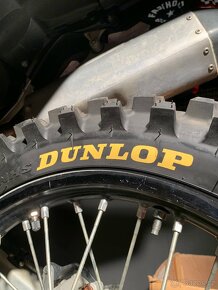 DUNLOP MAXXIS PIRELLI nálepky na pneu - 3