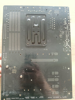 Základová deska ASRock AB350 Pro4 - 3