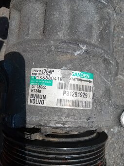 VOLVO V50 1.6TDI 84KW-DILY - 3