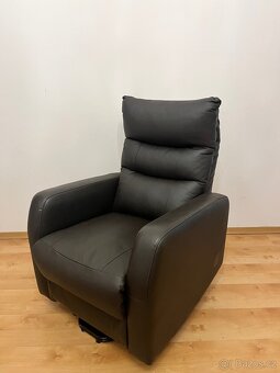 Kožené, elektrické, rozkládací křeslo - 3