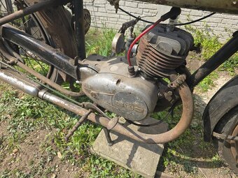 ČZ B 125 ccm s platným TP a evidenčkou psane na mě - 3
