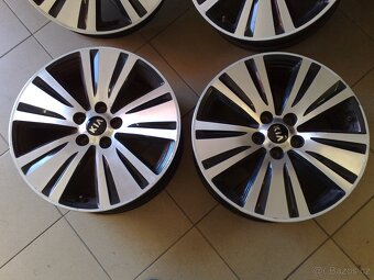 alu kola 5x114,3 r18 original kia čidla tpms - 3