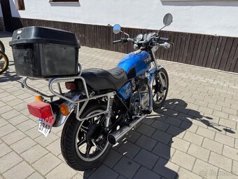 Yamaha XS400 Special - 3