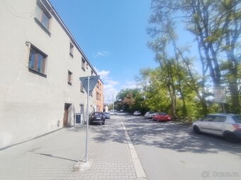Pronájem prostorného bytu 1+kk / 36m, Hlučín, ul. P.Bezruče - 3
