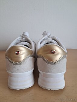 Bílé tenisky Tommy Hilfiger 41 - 3