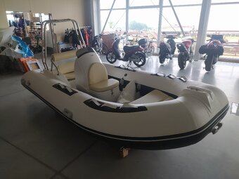 Nafukovací člun Czech Marine 390C nový, možno s motorem - 3
