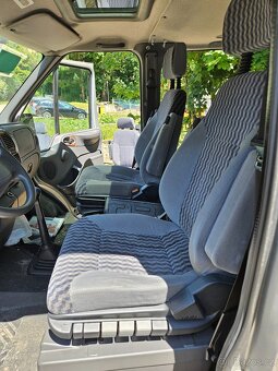 Prodám do Ford Transit přední otočné sedačky - 3