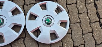 Poklice - kryty kol Originál Škoda velikost 15" 5E0 601 147 - 3