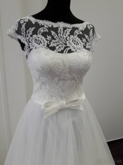 Luxusní nenošené svatební šaty, Idell 36 EU (S) - 3
