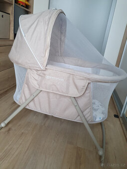 Hudební kolotoč, dále cestovní postýlka, monitor dechu - 3