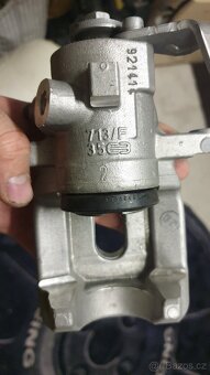 Brzdový třmen peugeot 307 - 3