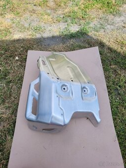 Honda Africa Twin CRF 1100 - kryt motoru - 3