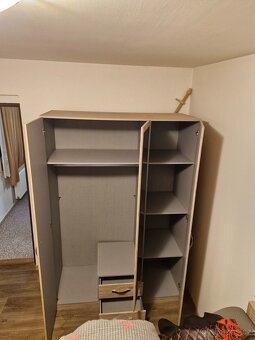 Skříň - 3