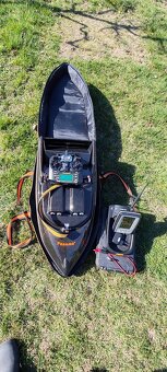 Zavážecí lodička PRO1 - 3