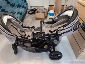 Kočárek pro dvojčata - 3