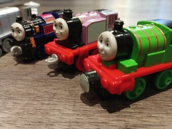 Vláčky , lokomotiva Tomáš - 3