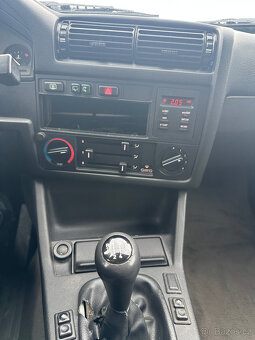 BMW 318i E30 plastak diamantschwarz nova stk - 3