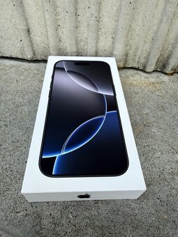 iPhone 16 Pro 256 GB Black Titanium. - 3