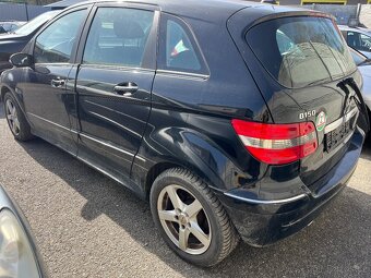 Mercedes-Benz B 150 W245 díly - 3