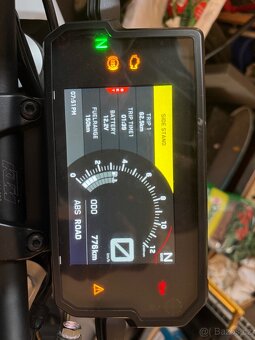 KTM Duke 390 pouze 800km - 3