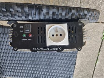 Měnič z 12V na 230V 1000W - 3