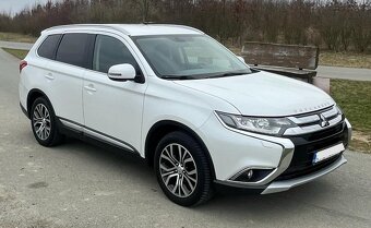 Mitsubishi Outlander 4x4, 09/2015, bílá, nafta, 7 místné - 3