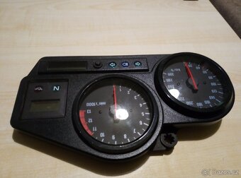 budiky pristrojovka honda cbr 900 sc33 - 3