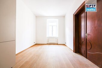 Nadstandardní byt 2+kk plus prostorná pracovna k pronájmu – - 3