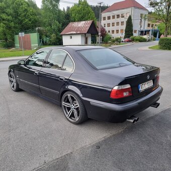 BMW e39 M5 - 3