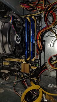 Kingston 16GB DDR3 1866Mhz (modré) - 3
