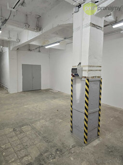 Pronájem skladového prostoru 100 m² - 3