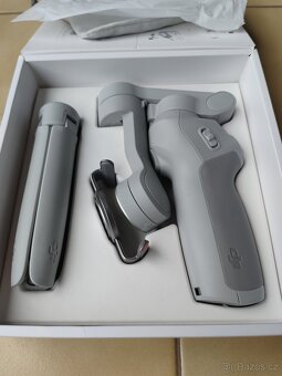 Nový stabilizátor na mobil DJI Osmo Mobile SE - 3