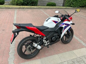 Honda CBR 125 R 2011 - 3