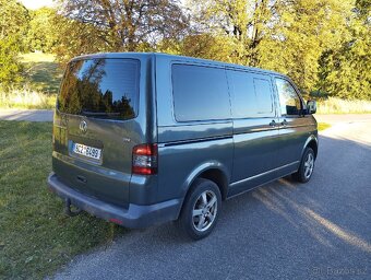 Prodám VW Transportér T5 Shuttle 2.5 TDI 96KW 7 míst. - 3