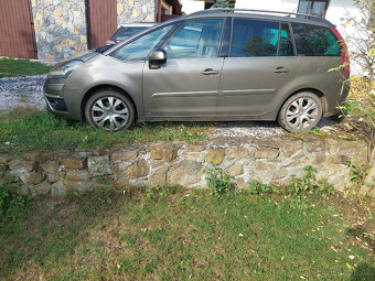 C4 Grand Picasso 2.0 HDI 110kw, 2011 manuál. 7 míst. Tažné - 3