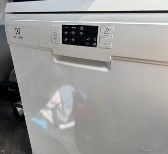 Zánovní myčka nádobí Electrolux ESF 5511 LOW - 3