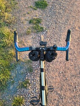 Expediční Gravel s FOX vidlicí - 3