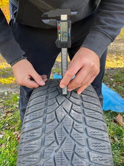 Zimní pneu 245/50/18 Dunlop - 3